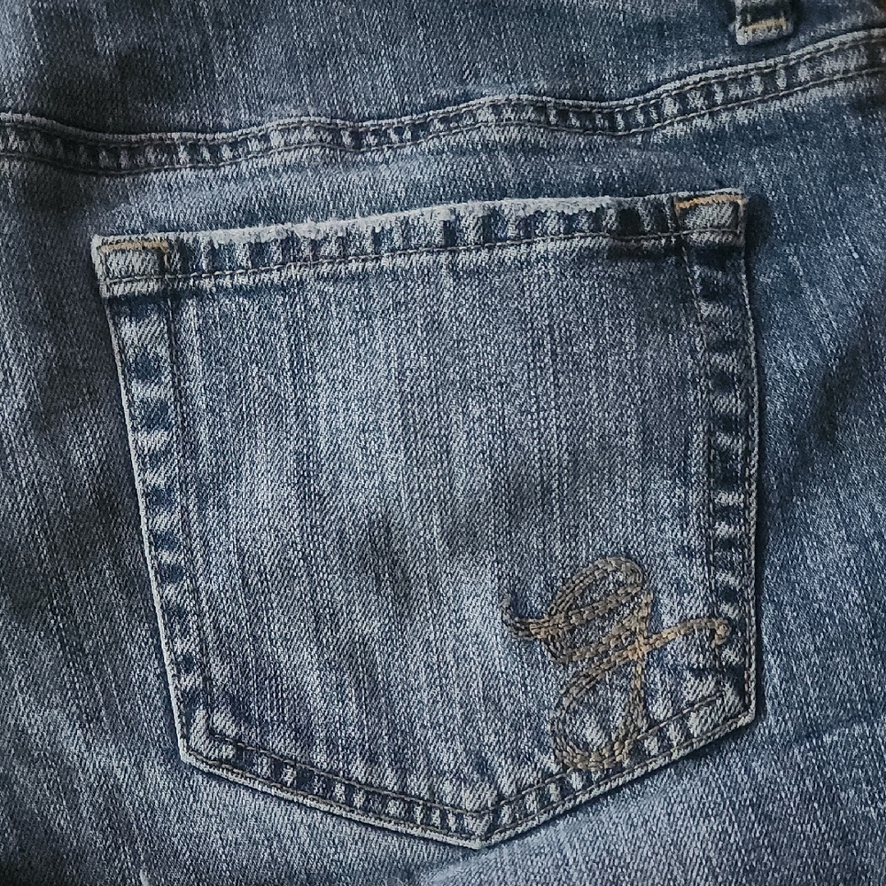 Women's Blue Denim Guess Jean Shorts. Size: 30